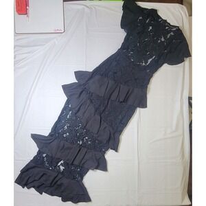 Women's Pretty Little Thing Black dress.‎ Size 2.  Lace, bodycon.